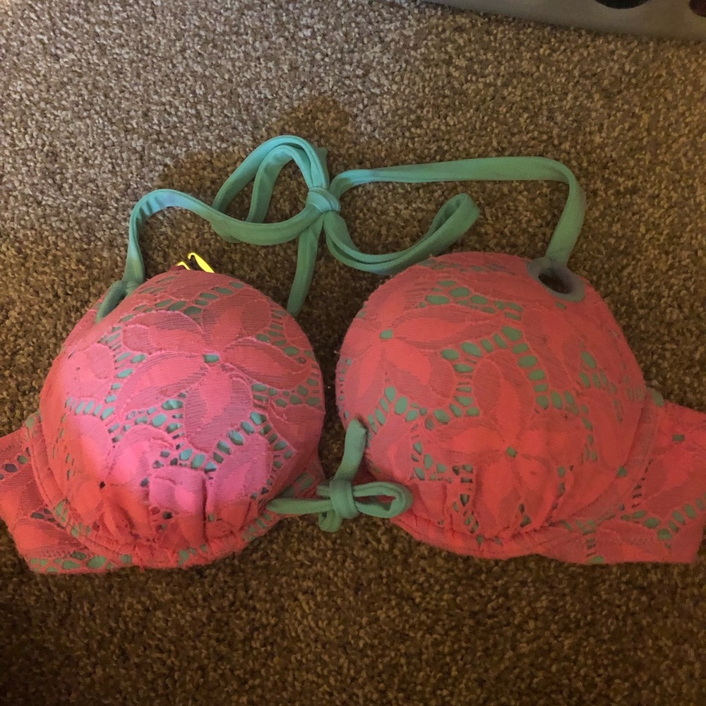 Victoria’s Secret bikini top